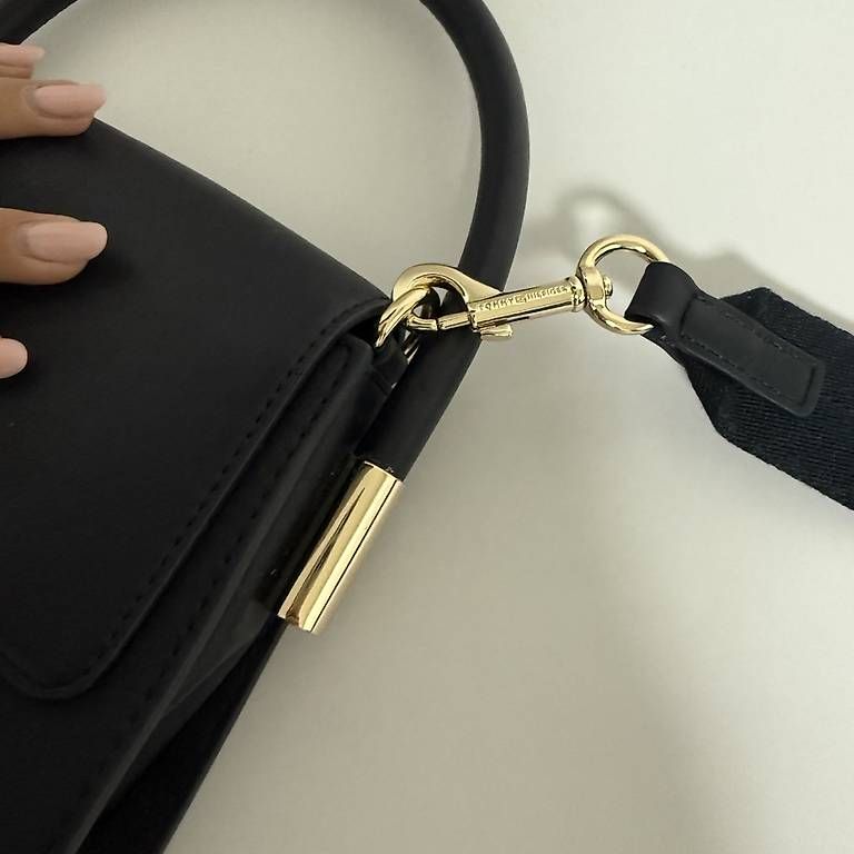 Borse da donna: Tommy Hilfiger Tasche – Usato da Hochdorf venduto da Franciscochico 3