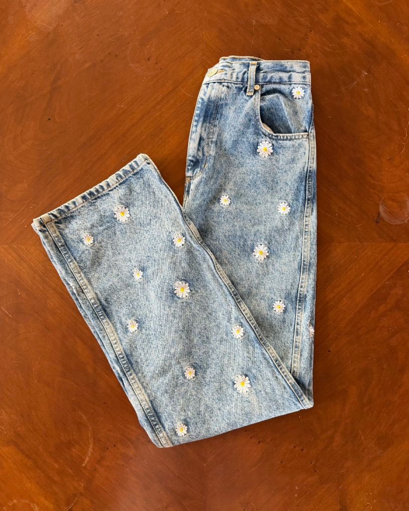 Sandro Jeans: Jeans Sandro taille 38 – Usato da Lausanne venduto da Meganelausanne 3