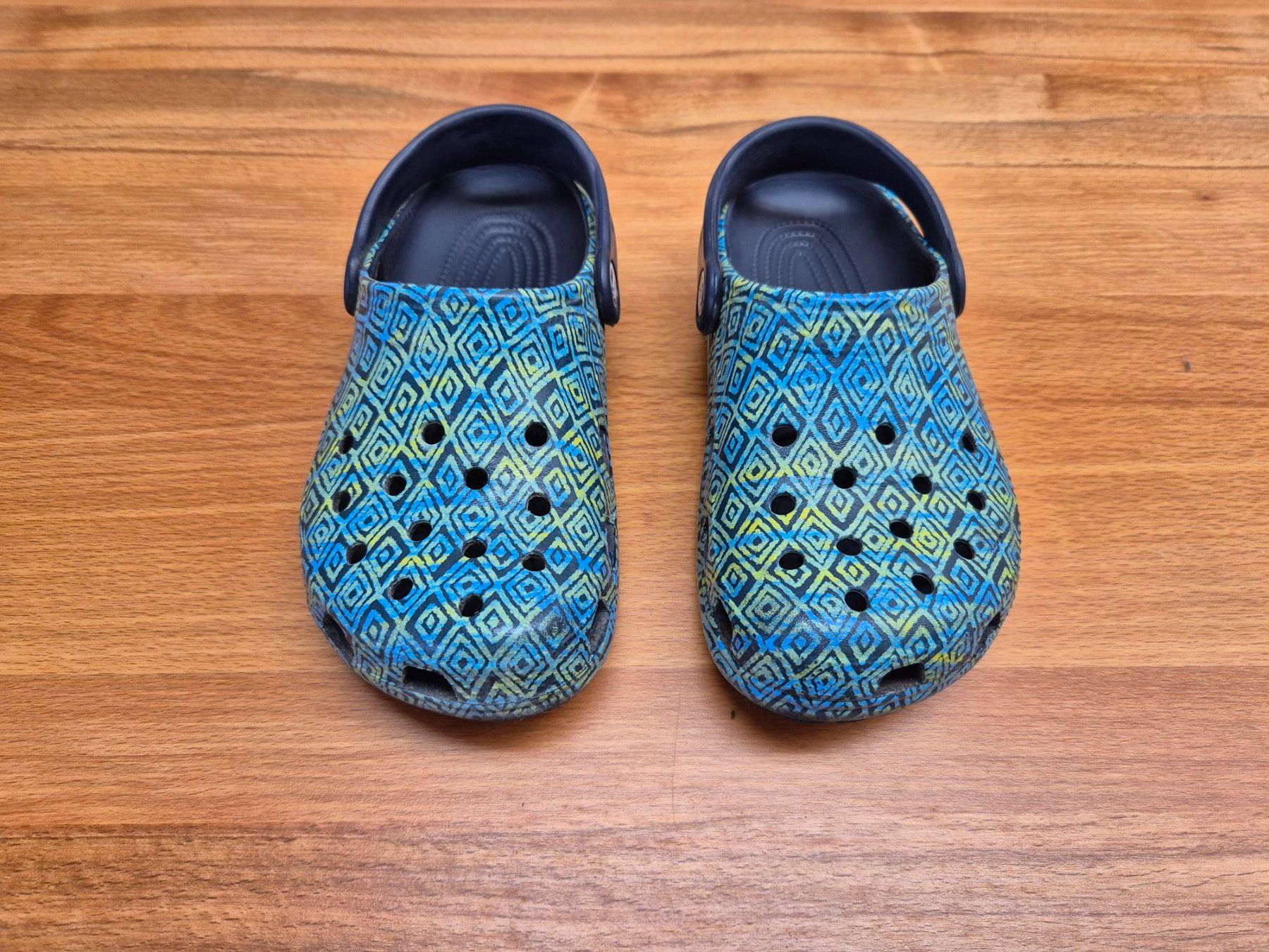 Scarpe per ragazzi: Crocs in der Grösse M1 W3 – Usato da Wetzikon ZH venduto da Uersel5