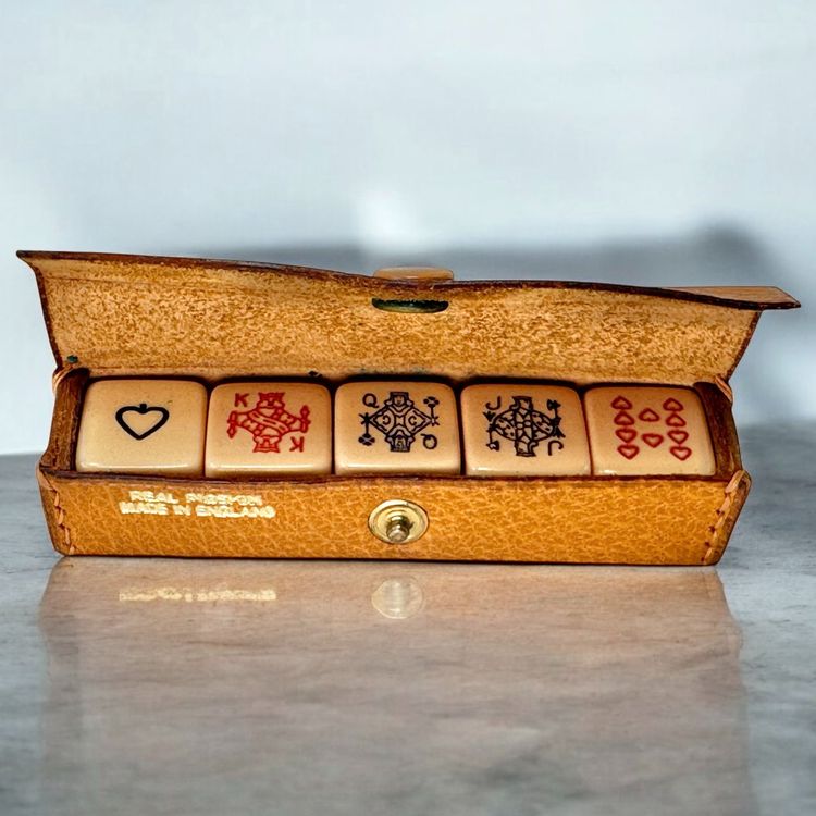 Jeu De Dés De Poker Avec étui En Cuir Et Fermeture Pression