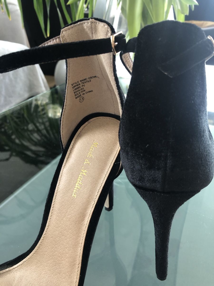 Scarpe da donna: Schwarze Riemchen Pumps Gr 38 – Usato da Balgach venduto da Fashionistalady 4