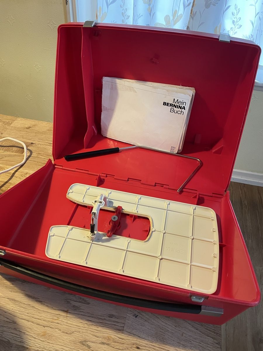 Bernina Macchine da cucire: Bernina 830 Nähmaschine – Usato da Flawil venduto da Naphtali 2