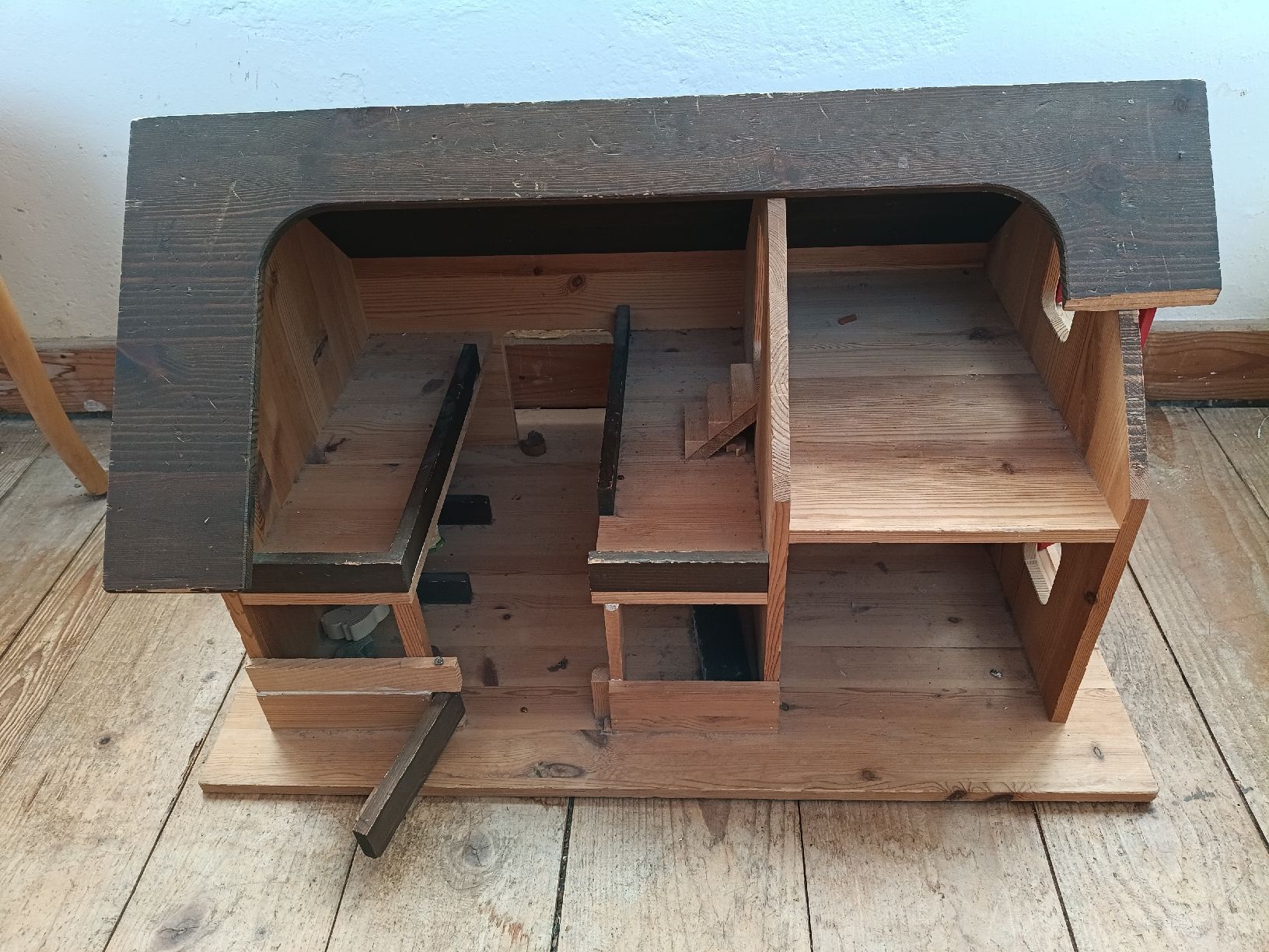 Case e mobili per bambole: Spiel Bauernhof Holz – Usato da Wernetshausen venduto da KS8340