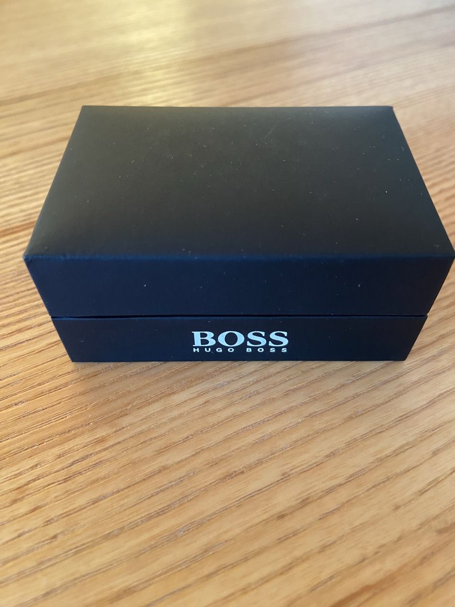 Hugo Boss Manschettenknöpfe: Nuovi gemelli Hugo Boss – Neu und originalverpackt aus Davesco-Soragno von dvf_7h6d 2