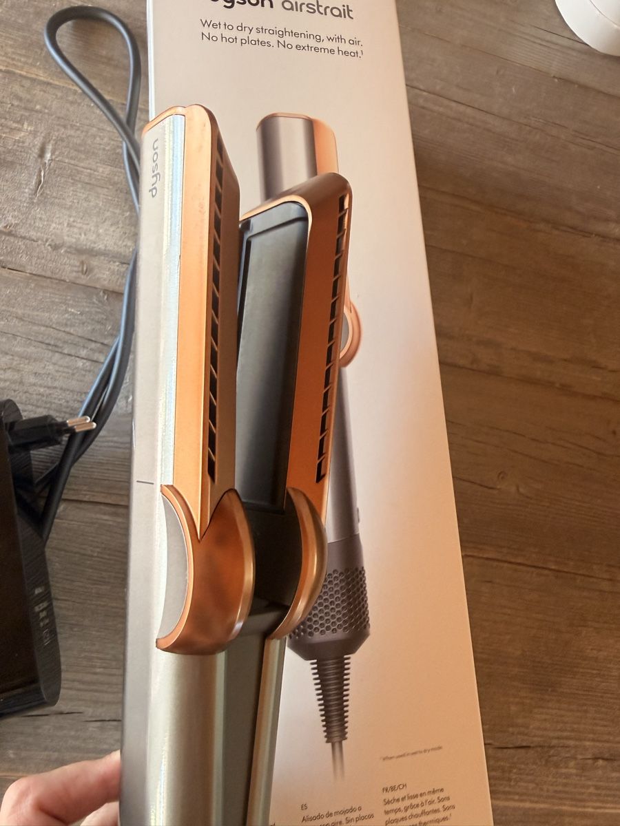 Dyson Sèche-cheveux: Dyson airstrait – D'occasion à Vétroz par cais 2