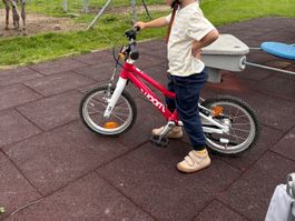 Kinderfahrrad woom 14 Zoll rot guter Zustand