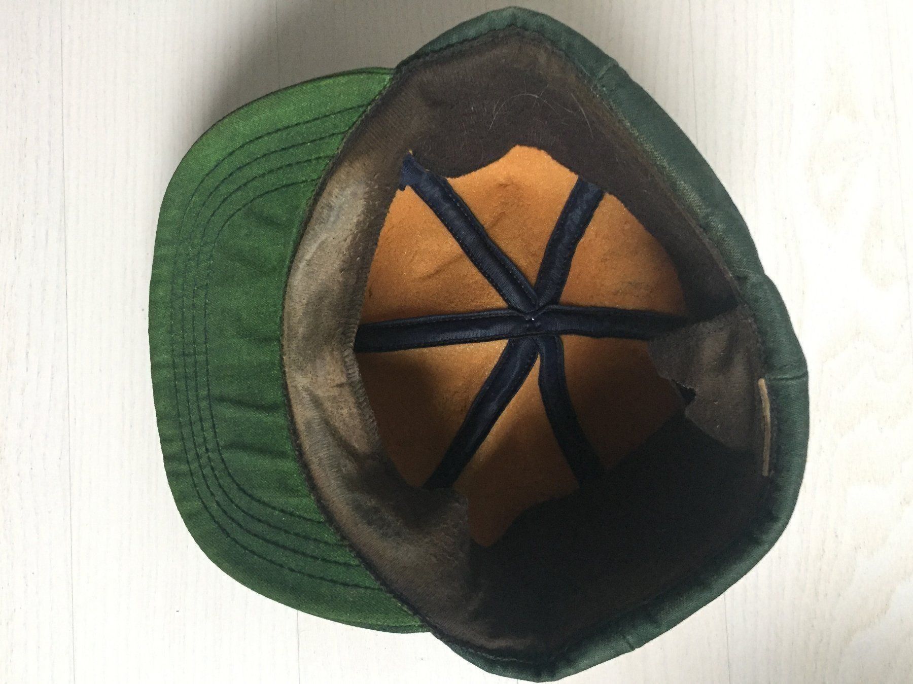 Uniformes: Generalsmütze – D'occasion à Volketswil par zwitsch33 3