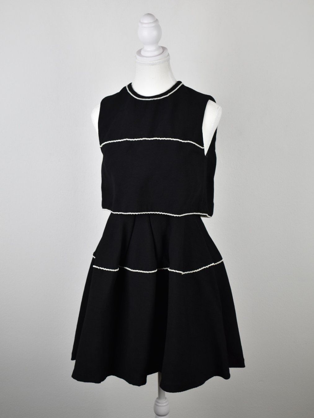 Sandro Vestiti: Sandro Paris Kleid, Gr.1 (34), schwarz mit Perlen – Nuovo (secondo la descrizione) da Nürensdorf venduto da 2ND_STORY 1