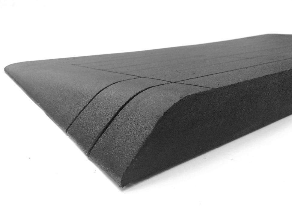 Rampe di accesso: 2 Stk. Gummirampen – Usato da Baldegg venduto da Swissspeed