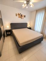 Elektrisch verstellbares Bett 180 × 200 cm zu verkaufen