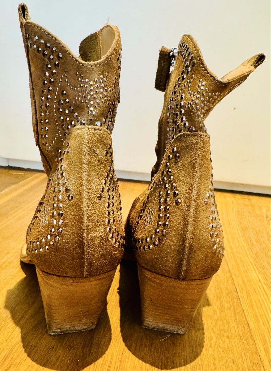 Damenschuhe: Cowboy Stiefel Gr.40 – Gebraucht aus Moosseedorf von mswalker 2