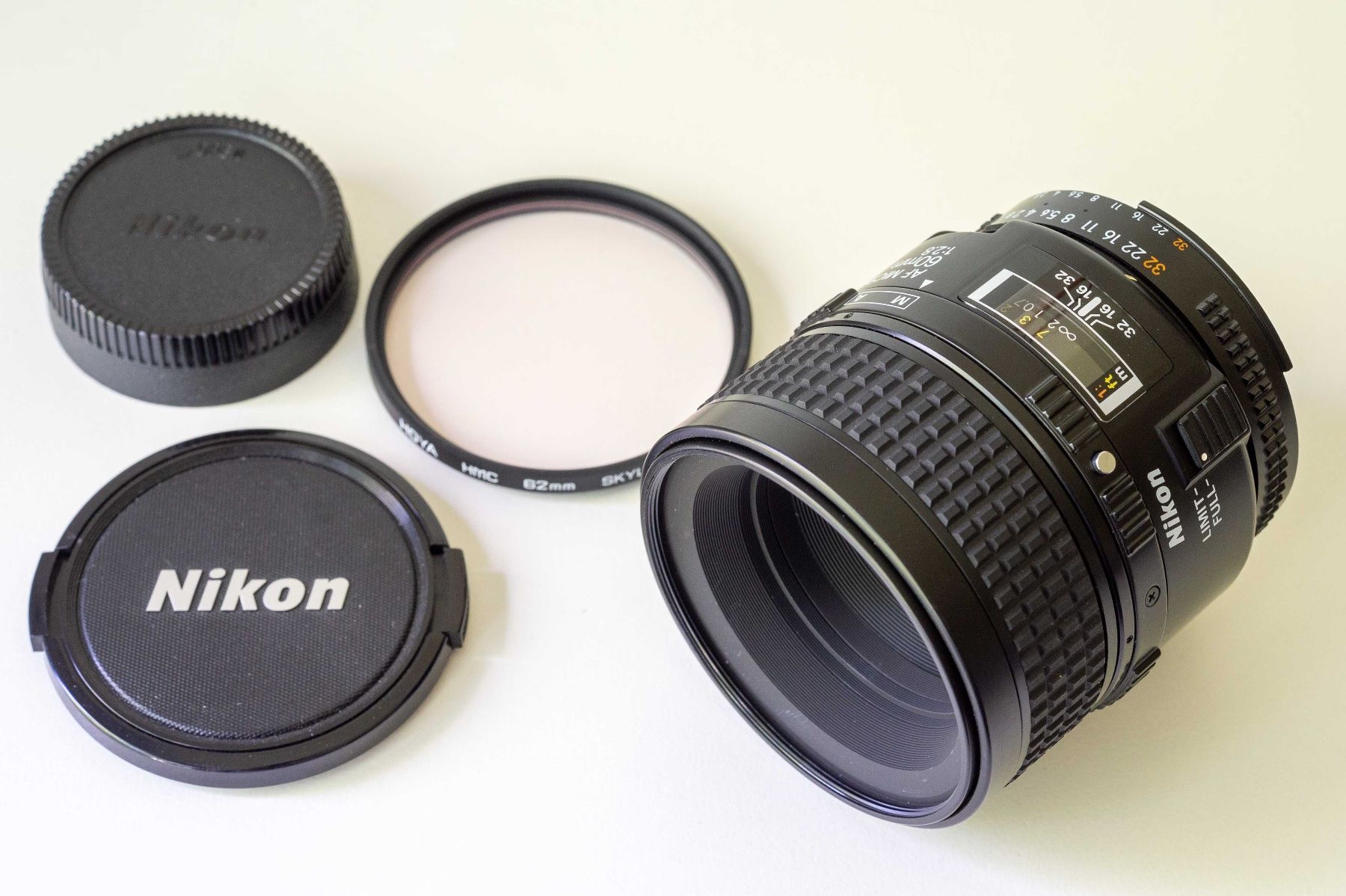 Nikkor Obiettivi: Nikon AF Micro Nikkor 60mm f2.8 – Usato da Schwerzenbach venduto da floridan