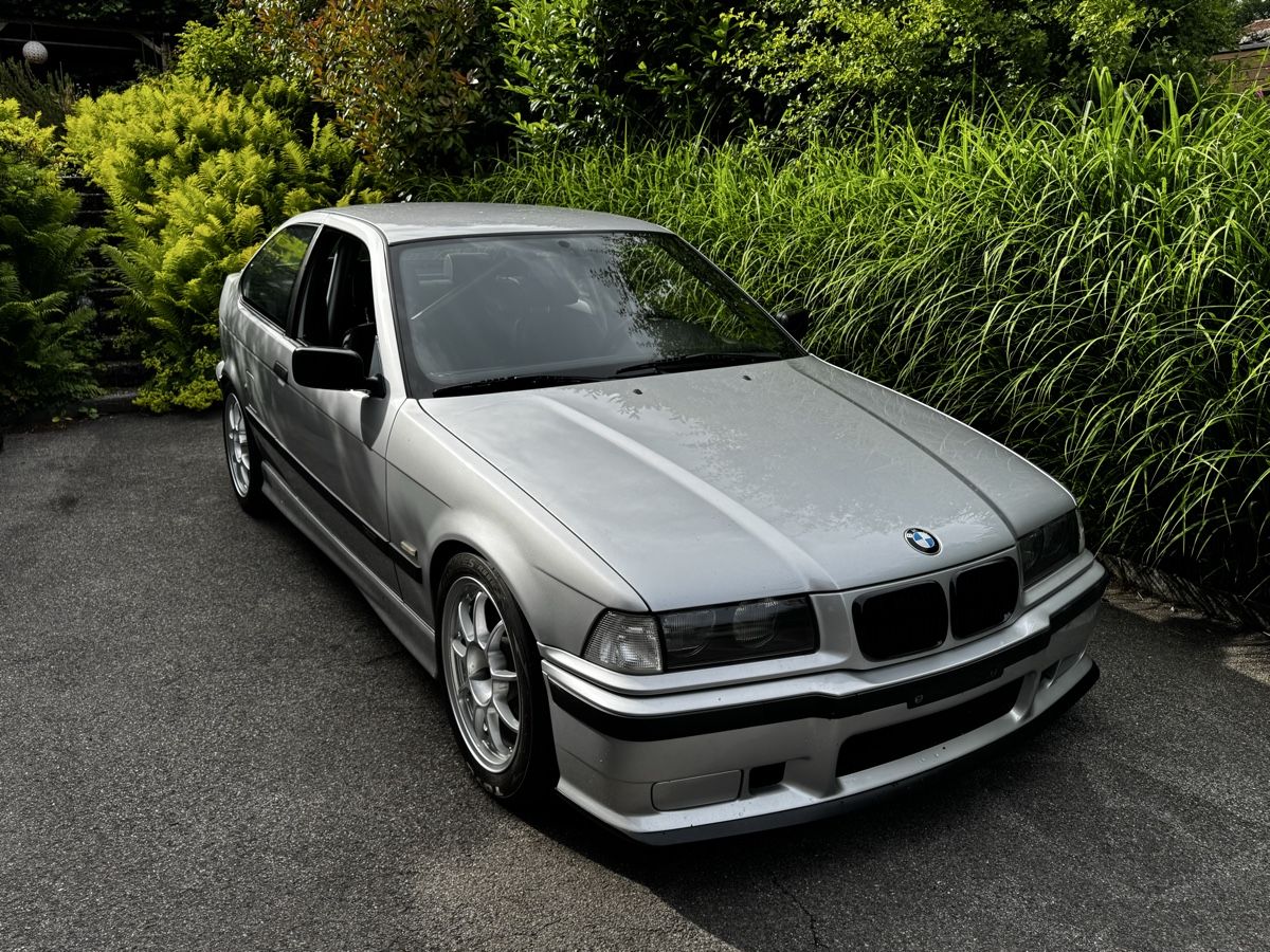 BMW Automobili: BMW 323ti Sport Limited Edition Compact E36 – Usato da Richterswil venduto da Marlon53 9