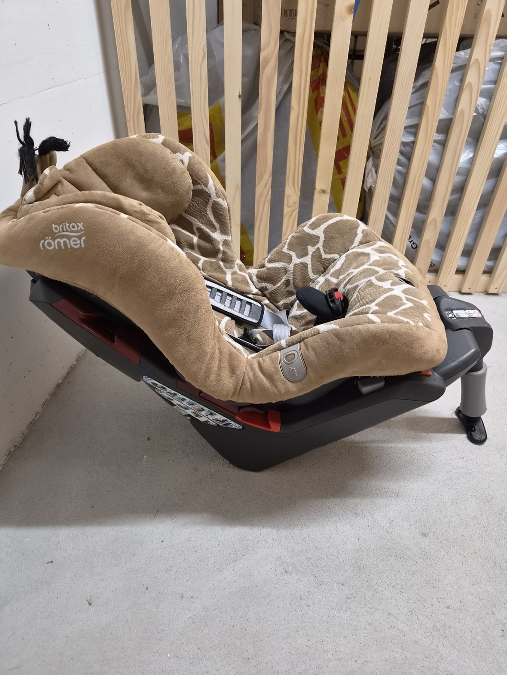Britax Römer Auto-Kindersitze: Britax Römer King plus Big Giraffe – Gebraucht aus Zürich von Tiptec 1