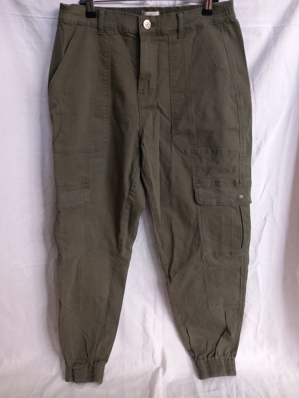 Only Hosen: Pantalon cargo ONLY vert kaki Taille M – Neu (gemäss Beschreibung) aus Faoug von per_kp6r