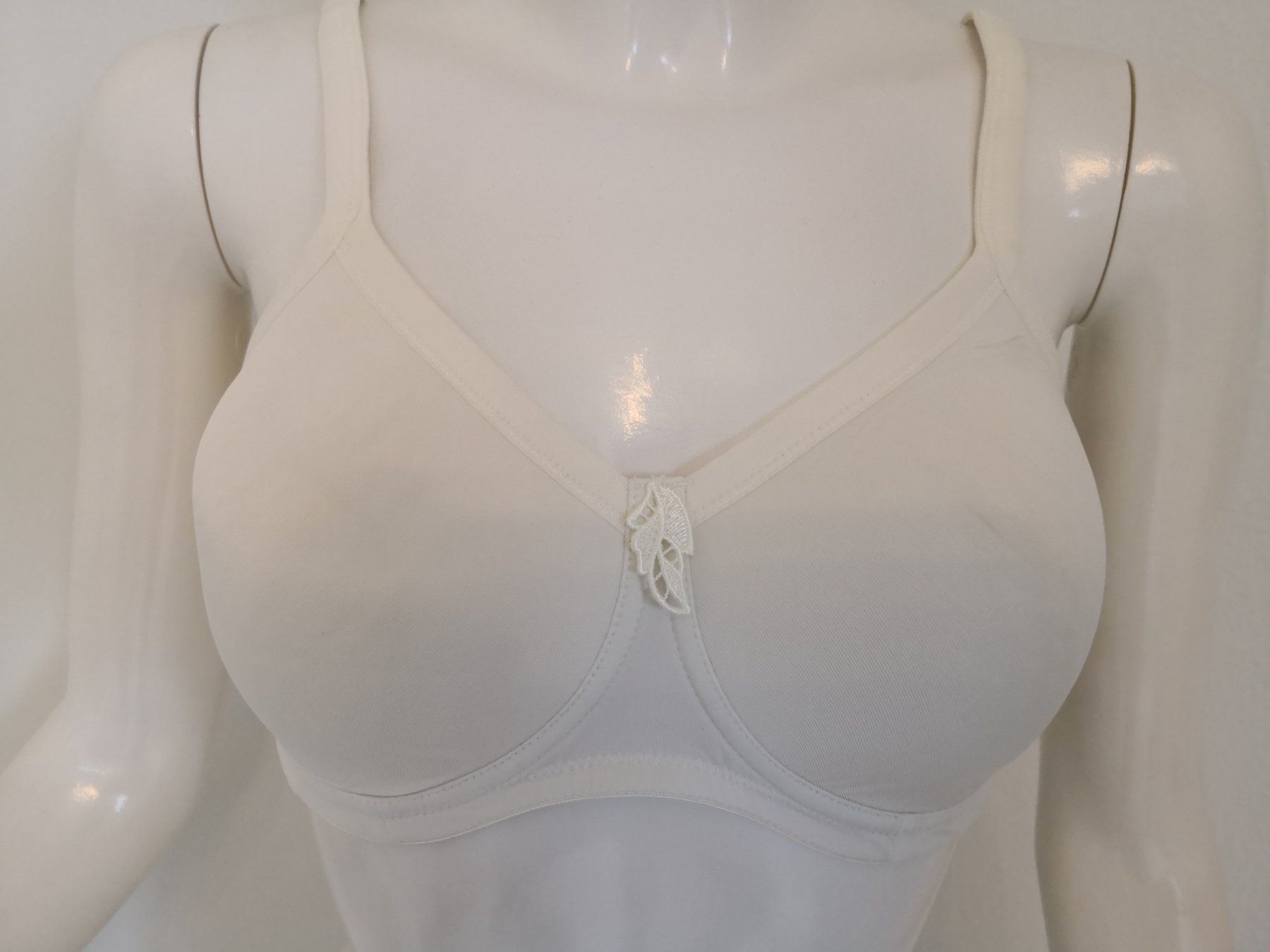 Altra biancheria intima: 🤩3 STK: AMOENA BH'S ECRU & WEISS – Usato da Olten venduto da Naja-Twins-Twins 5