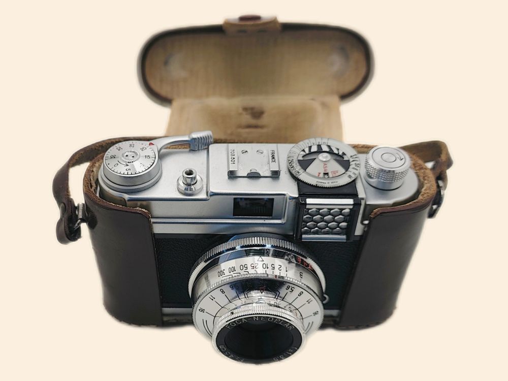 Appareil Photo Argentique Foca Sport Néoplar Avec Son étui En Cuir - Occasion
