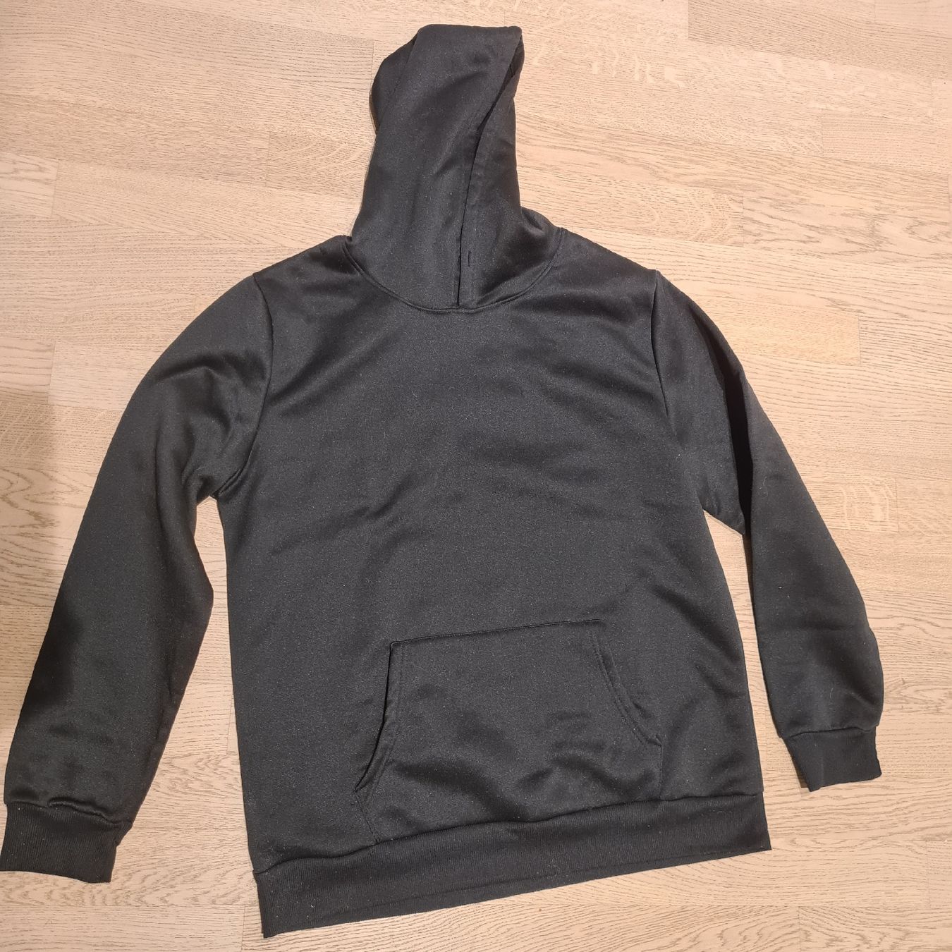 Pulls & Sweat-shirts: 2 Kapuzenpulli Gr. M schwarz – D'occasion à Steinen par turbogeiss99 5