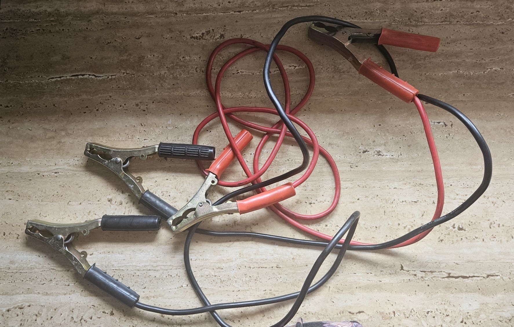 Kabel: Überbrückungskabel – Gebraucht aus Ursenbach von Hundjolie