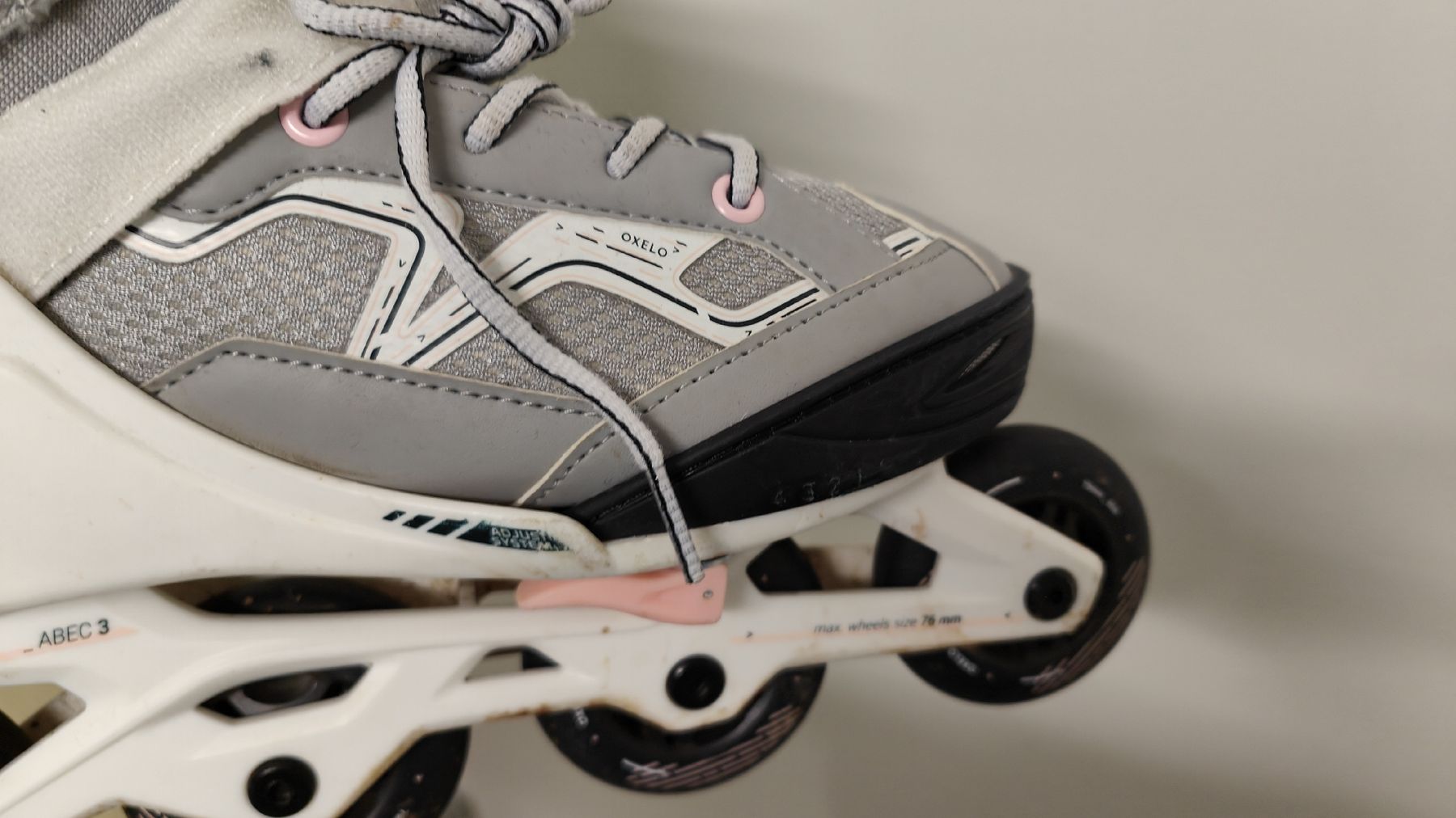 Oxelo Pattini in linea & Pattini a rotelle: Oxelo Inlineskates Grösse 35-38 ABEC 3 Damen – Usato da Bassersdorf venduto da zoooropa 4
