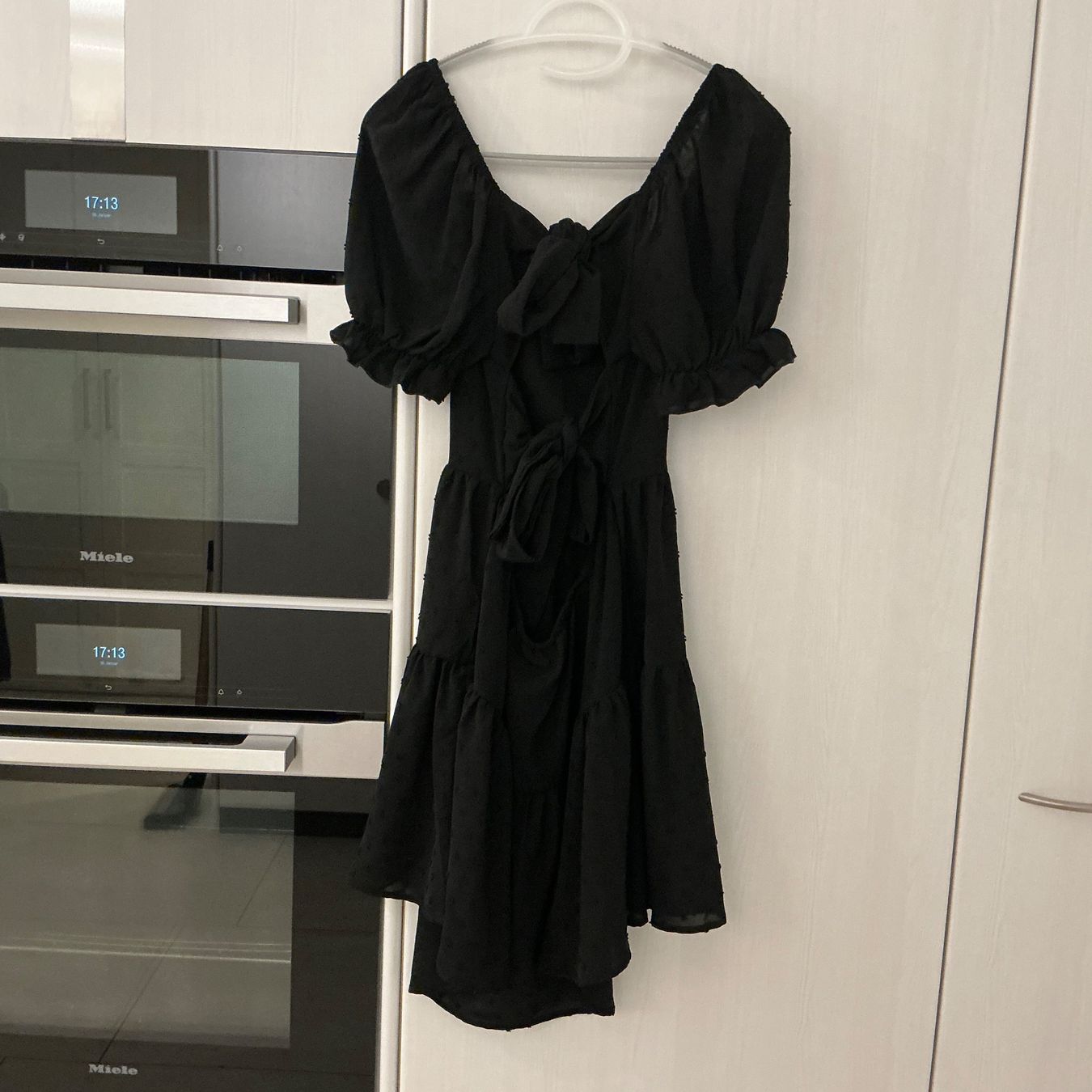 Vestiti: Schwarzes Sommerkleid mit Puffärmeln, Grösse 38 – Usato da Würenlos venduto da Tina48 1