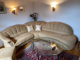 Ecksofa mit Hocker warmbeige Alcantara gebraucht