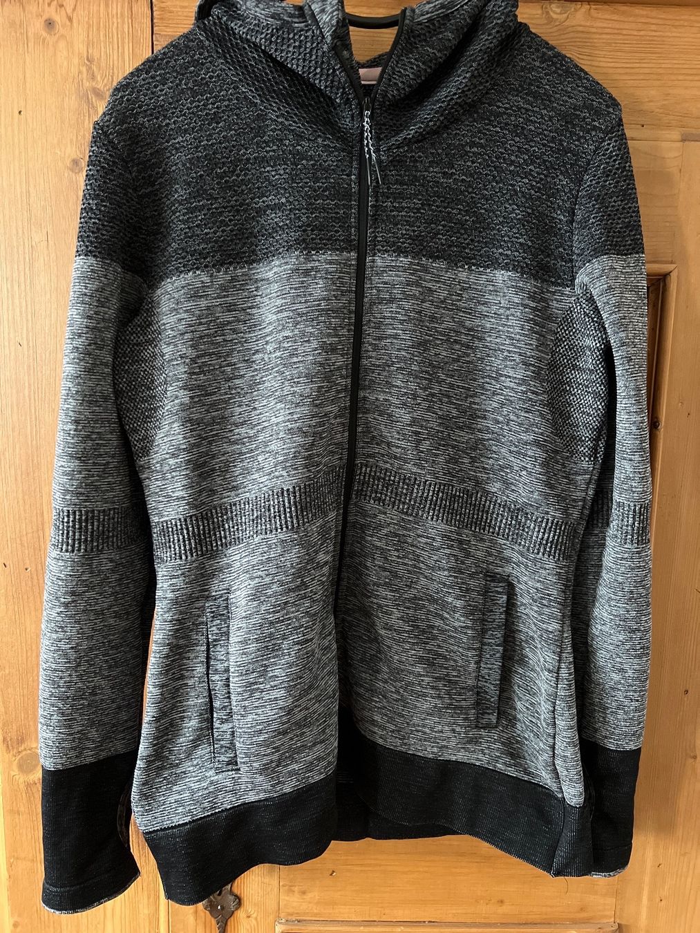 Asics Giacche: Asics Jacke Seamless Damen M – Usato da Winterthur venduto da britsi