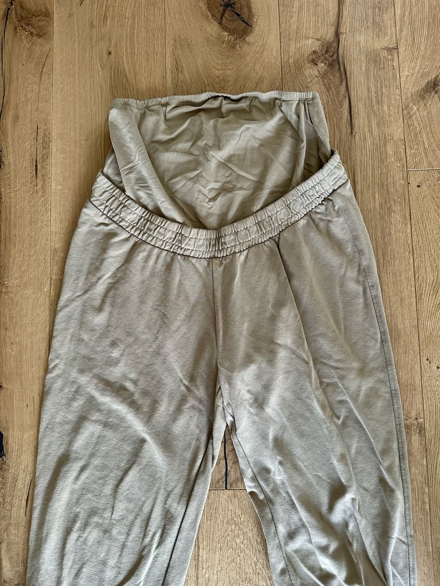 H&M Pantaloni: Pregnancy sweatpants H&M Mama Size M – Usato da Kilchberg ZH venduto da kku_pv69 1