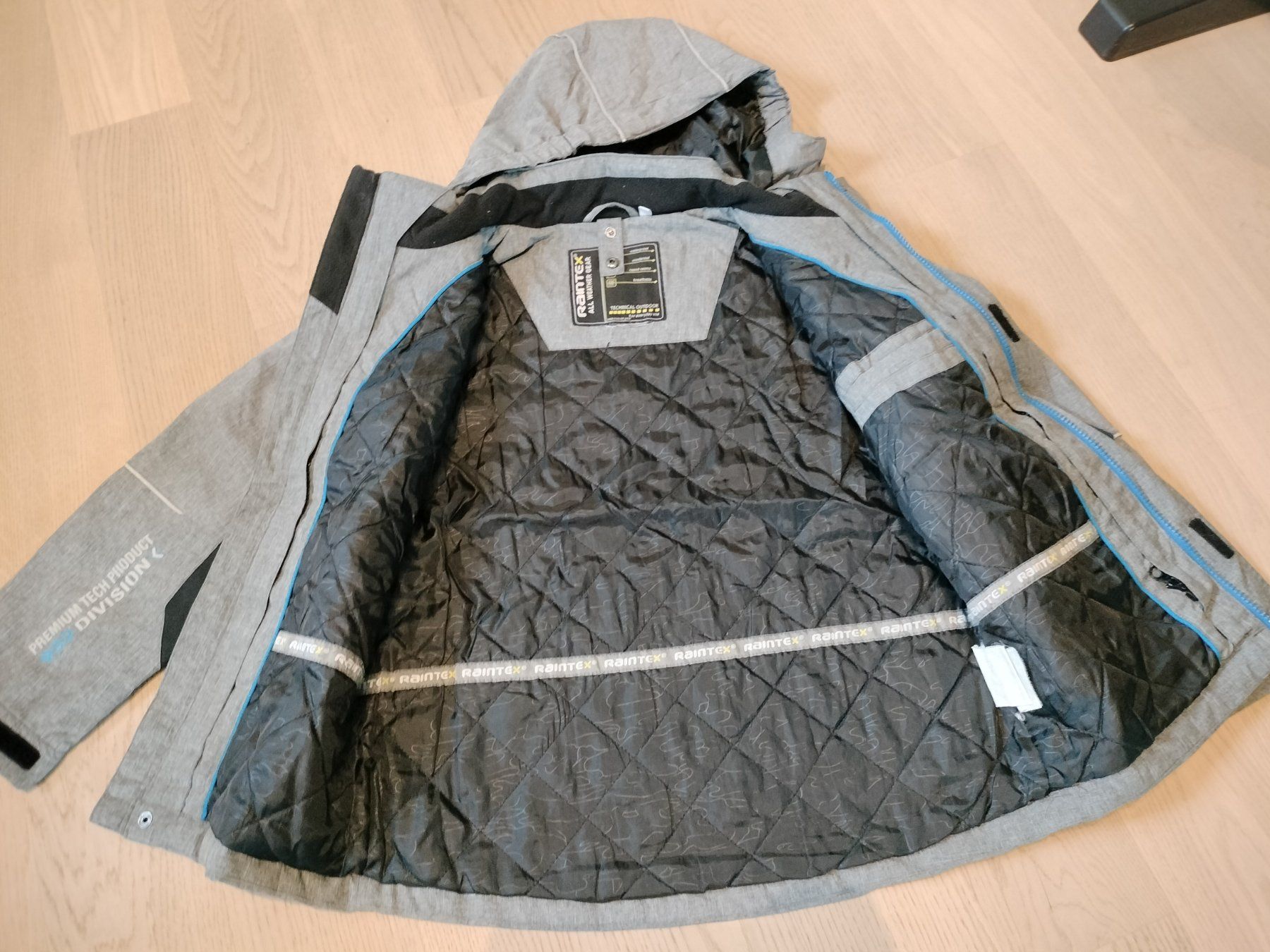 Giacche & Cappotti: Übergangsjacke Kinder Grösse 140 – Usato da Neftenbach venduto da TheKringel 1