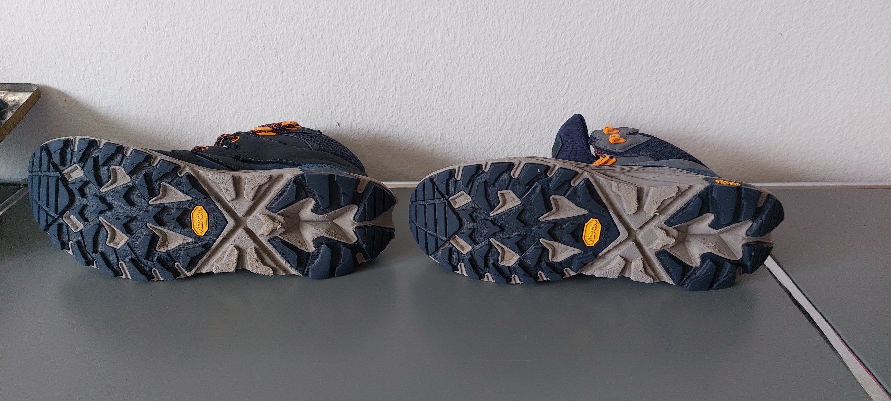 Hoka One One Scarpe da uomo: hoka anacapa mid gtx_ 43.5 – Usato da Adliswil venduto da JulienCycling 3
