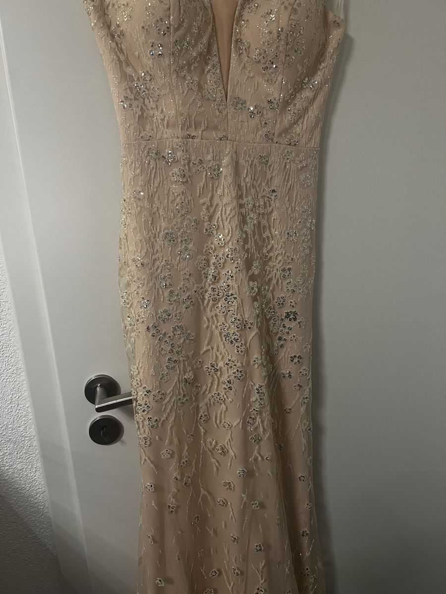 Kleider: Maxi Kleid – Neu (gemäss Beschreibung) aus Amriswil von AfraEsati1503 3