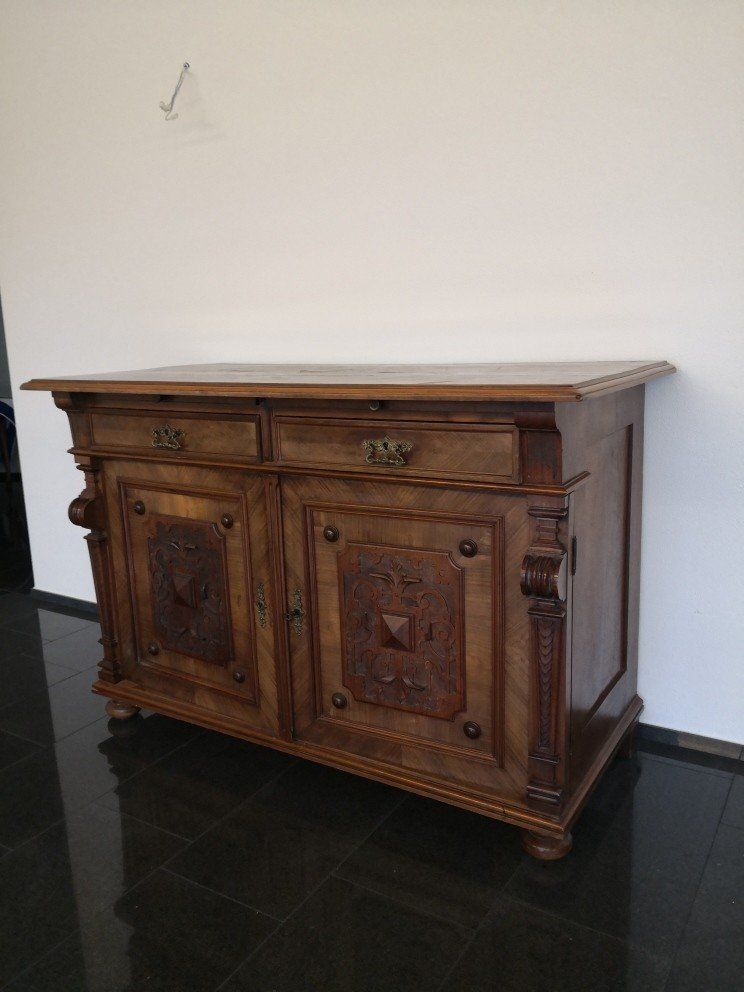 Cassettiere: Antike Buffet-Kommode, Eiche massiv, sehr schönes Design – Usato da Merenschwand venduto da Cika-Shop 3