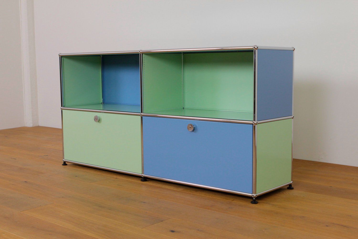USM Cassettiere: USM Haller Sideboard // UPCYCLED // NEUE FARBEN – Nuovo (secondo la descrizione) da Affoltern am Albis venduto da StudioStandard 1