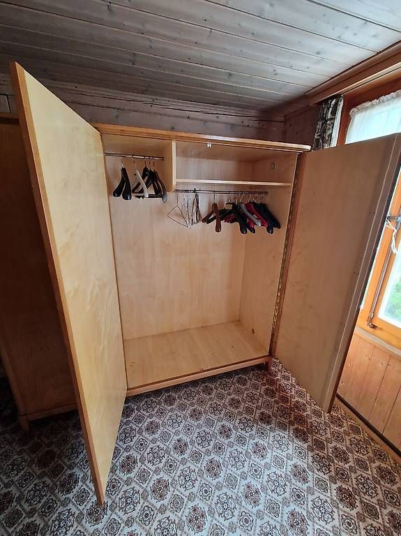 Schränke: Schrank – Gebraucht aus Grindelwald von jana2094 1