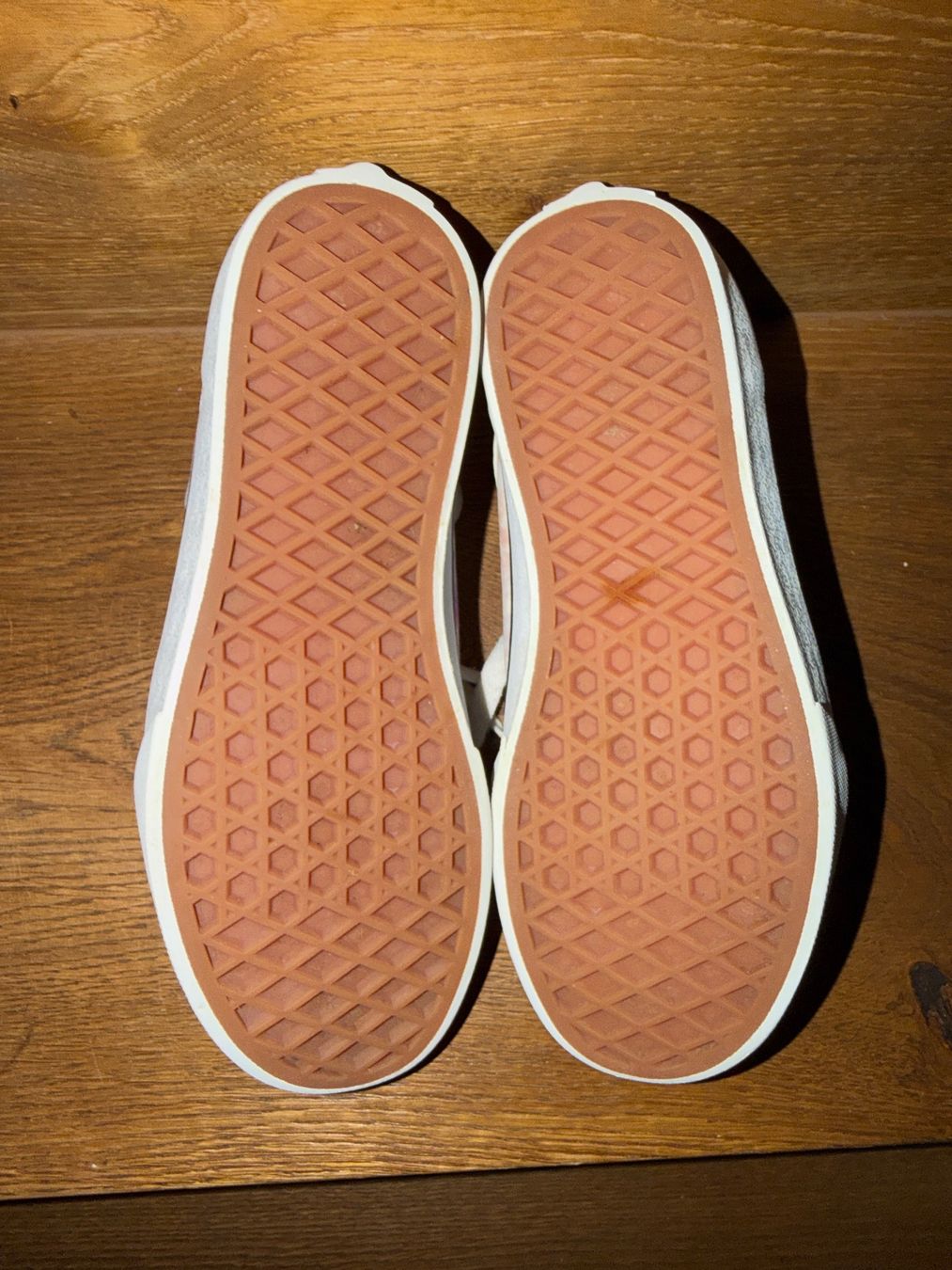 Vans Scarpe per ragazze: Vans Turnschuhe Grösse 33 – Usato da Birmensdorf ZH venduto da PolzerJ1 1