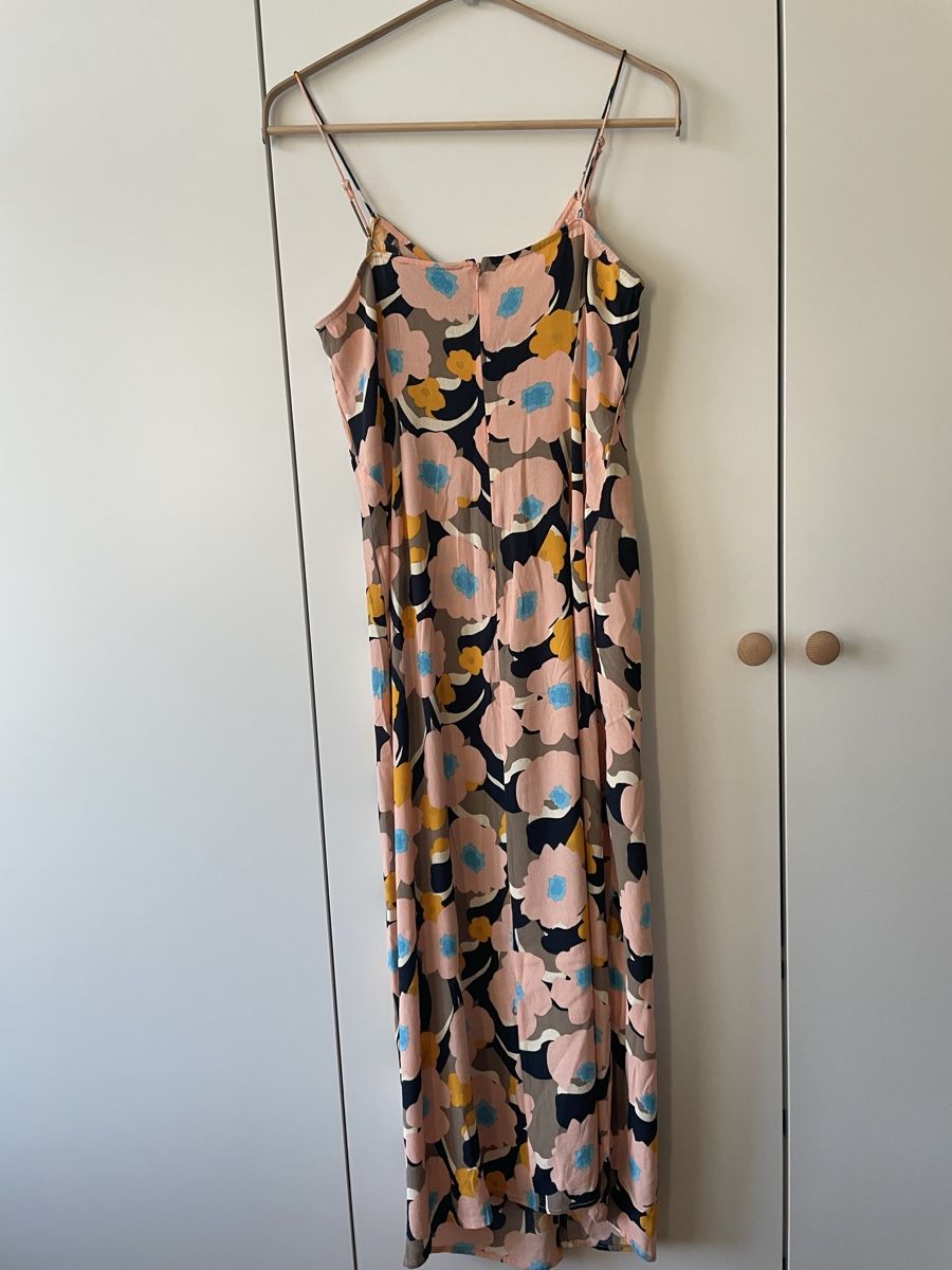Kleider: Modström Spaghettiträger-Kleid mit Blumenmuster Gr. S – Gebraucht aus Neukirch an der Thur von bee88 1
