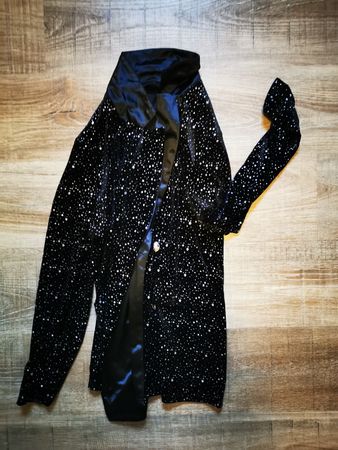 Schwarze Samt Jacke mit Pünktchen - Winterzauber!