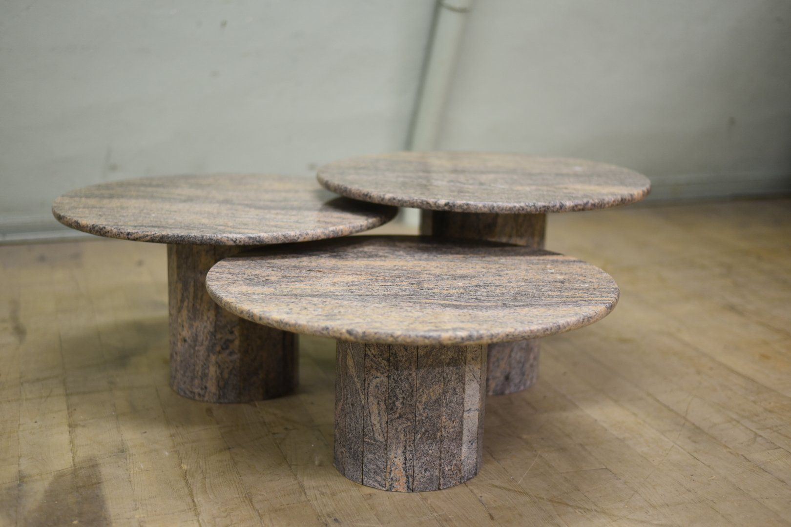 Tavoli: Designer Couchtische aus Granit – Usato da Lichtensteig venduto da UsedIN