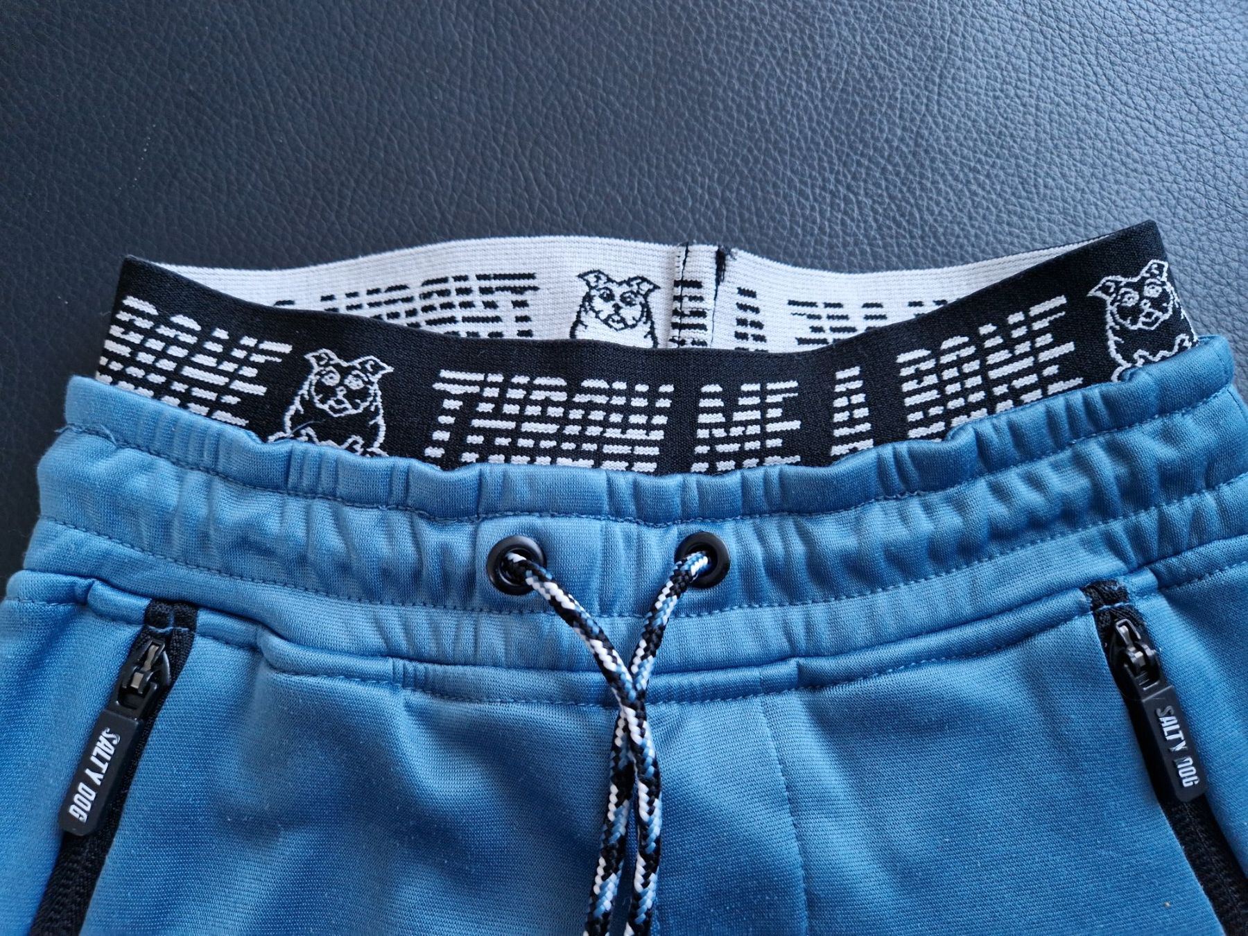 We Pantaloni: Trainerhose WE Gr. 116 – Usato da Davos-Dorf venduto da Bpelikan 1
