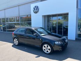 AUDI A3 QUATTRO / V6 3.2 Ambition / 250 PS / SCHALTGETRIEBE