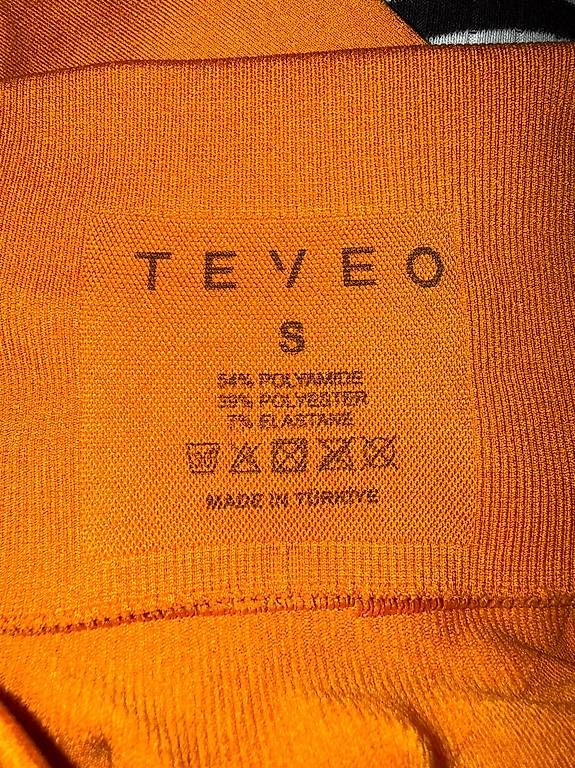 Hosen: ORANGEFARBENE SPORTSHORTS – Gebraucht aus Niederhelfenschwil von Mileko 3