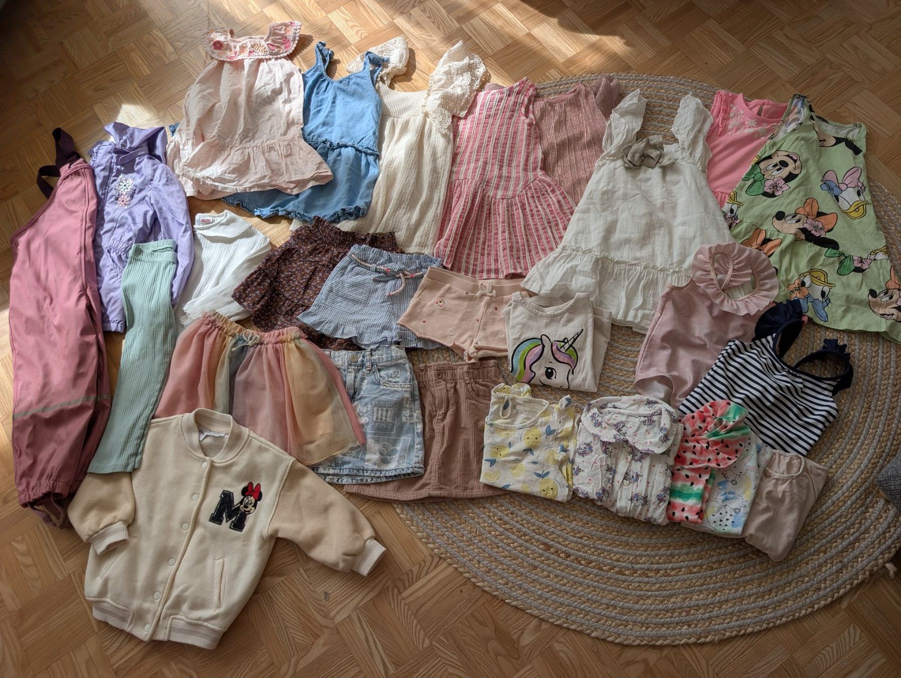 Lotti & Set di vestiti: Mädchenkleiderpaket 98 – Usato da Dietlikon venduto da SaNi15000