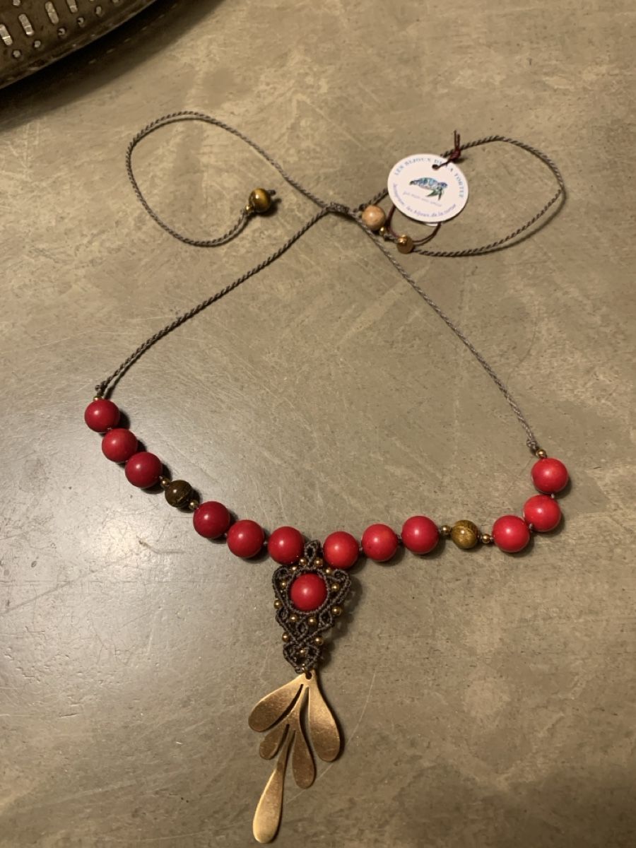 Catenine: Collier micro macramé unique - corail bambou, oeil-de-tigre – Nuovo e nell'imballaggio originale da Versoix venduto da val_t6jc 1
