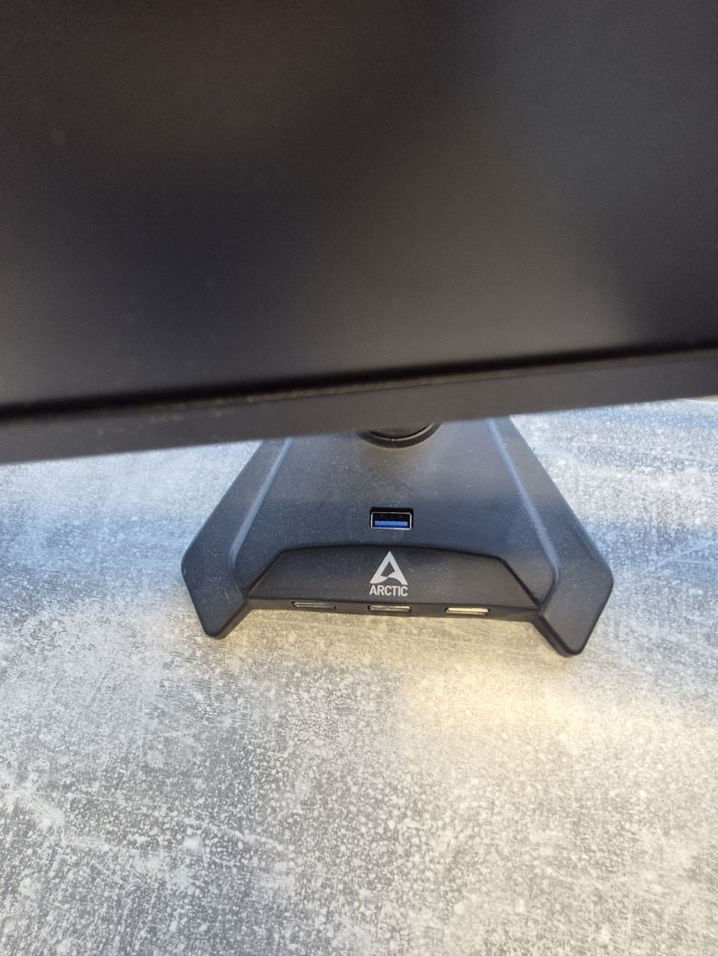 Asus Monitore: Asus duall Montitor mit Halterung – Gebraucht aus Bad Ragaz von A_B_C_D 3