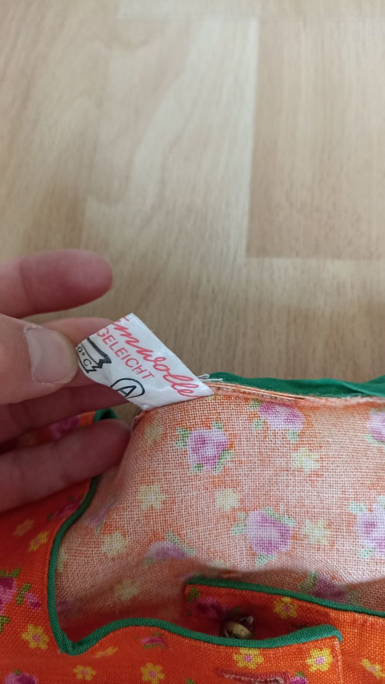 Vestiti & Gonne: Vintage Baumwollekleider Gr. 140 – Usato da Bern venduto da Helays 4