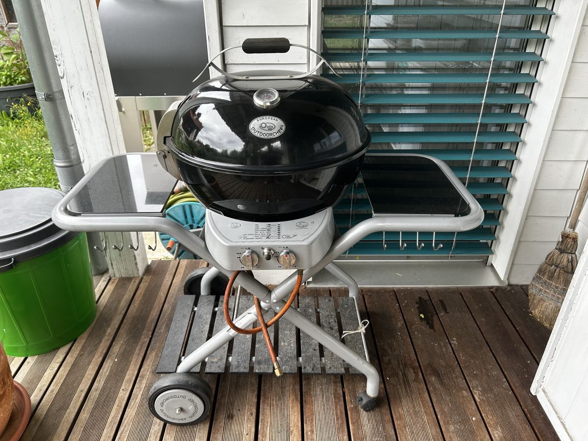 Outdoorchef Griglie: Outdoorchef avec accessoires – Usato da Courrendlin venduto da Mista_C