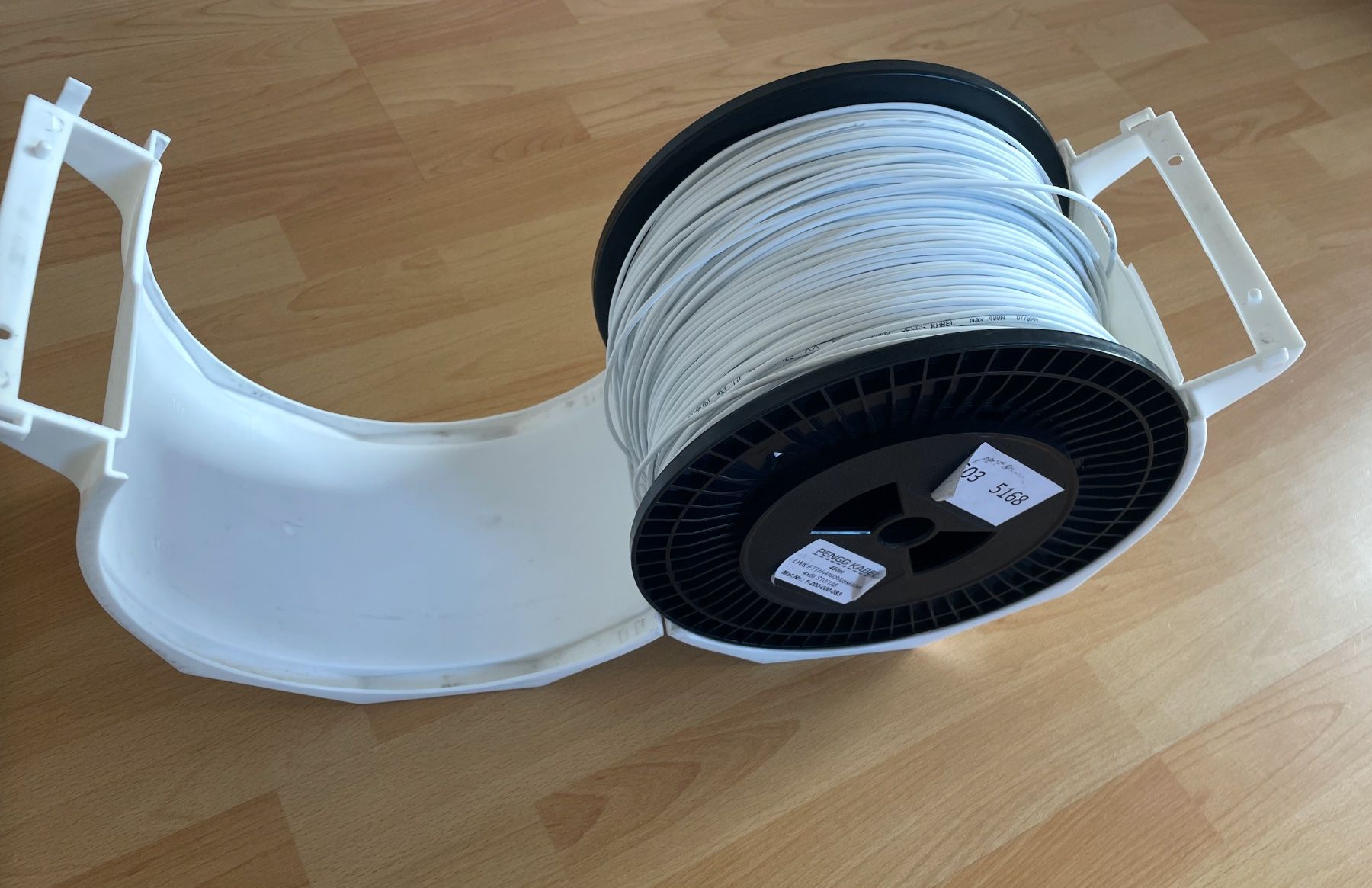 Kabel: 400m Pengg Kabel 4-Core Single-Mode Fiber Optic Cable – Neu und originalverpackt aus Grenchen von Naseer