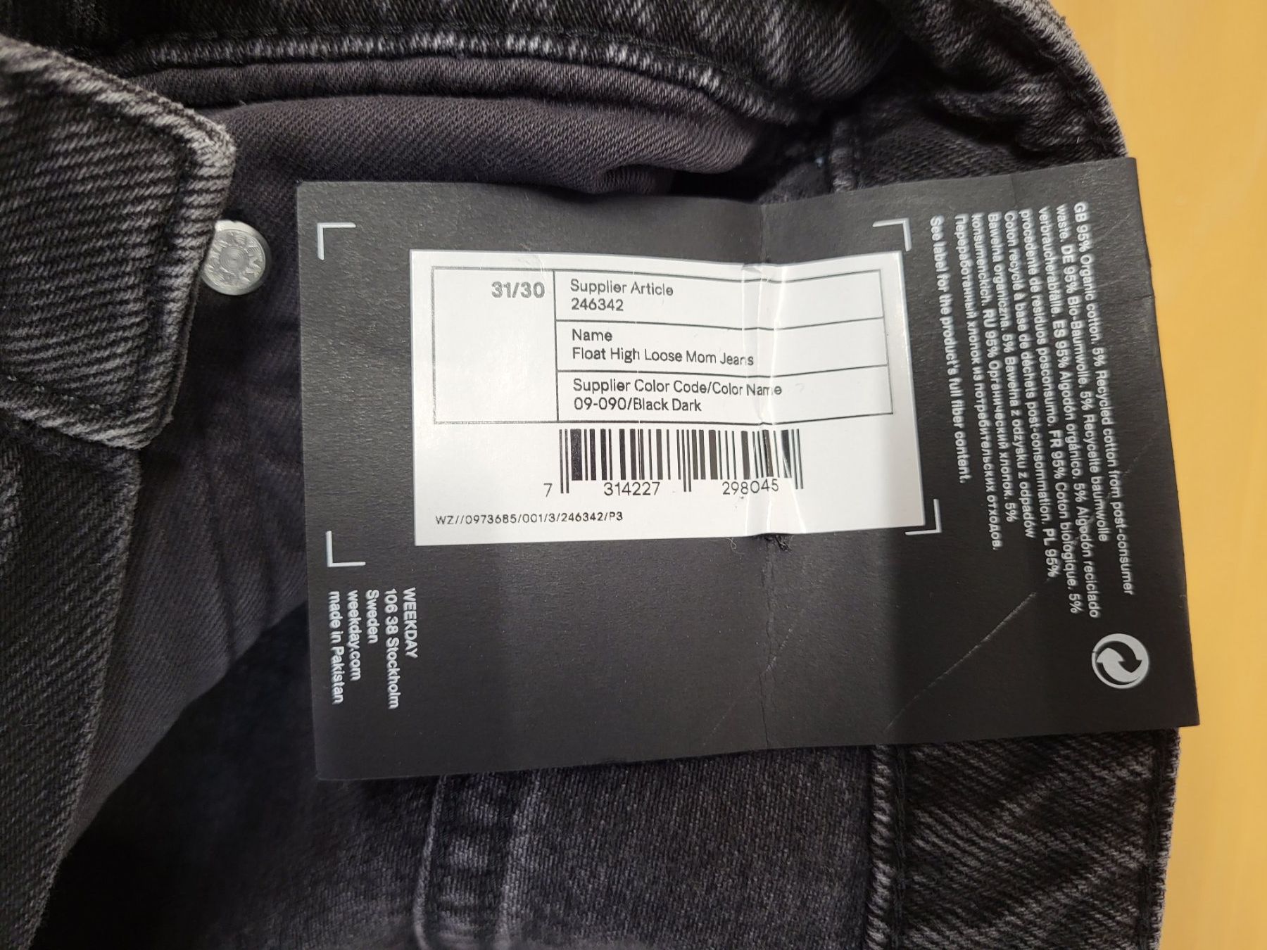 Weekday Jeans: Damenjeans von WEEKDAY / NEU – Nuovo (secondo la descrizione) da Brügg BE venduto da POU-BELLE 3