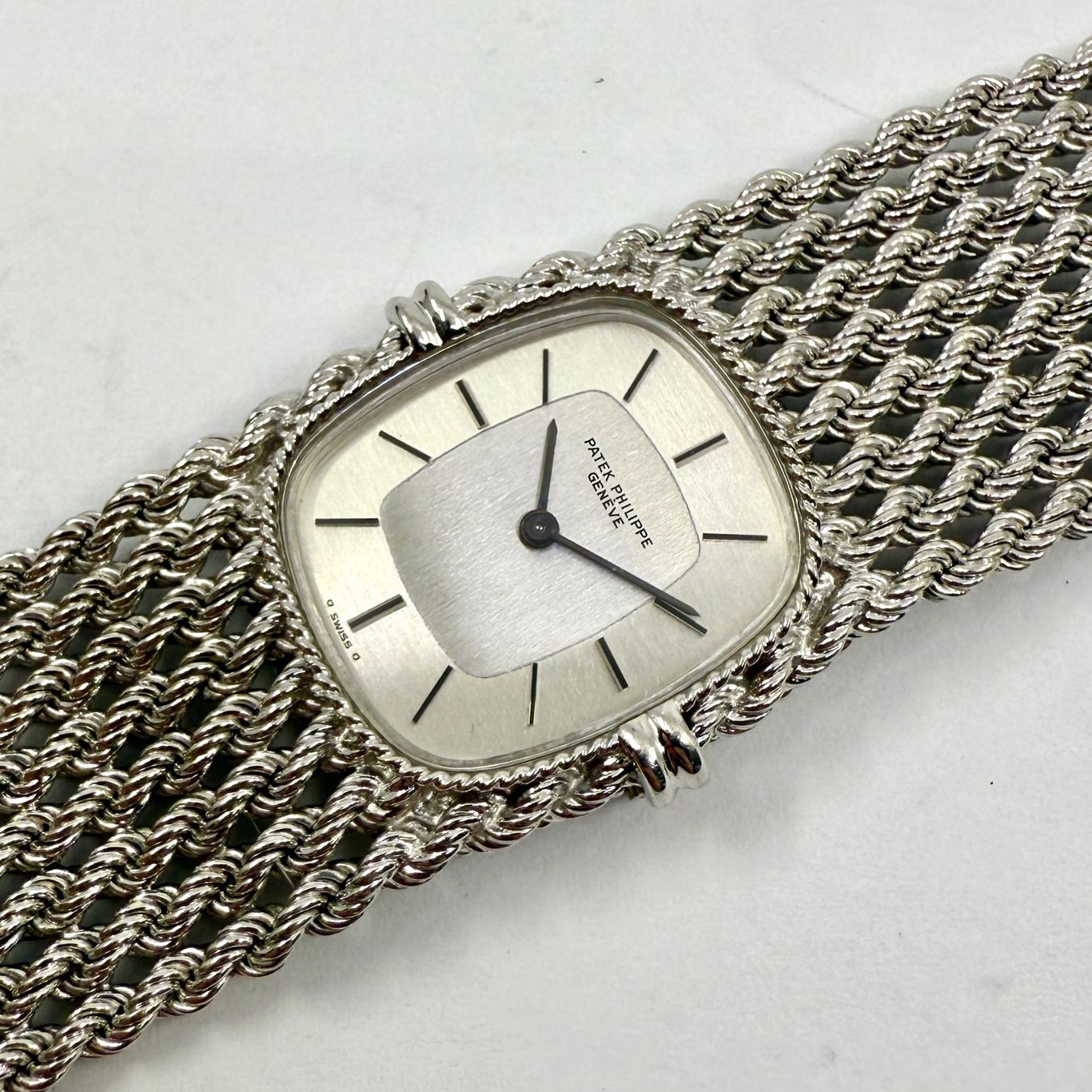 Patek Philippe Orologi: PATEK PHILIPPE ELLIPSE 18K REF. 4266/2 HANDAUFZUG – Usato da Zürich venduto da SWISSTIMEARTS-AG 2