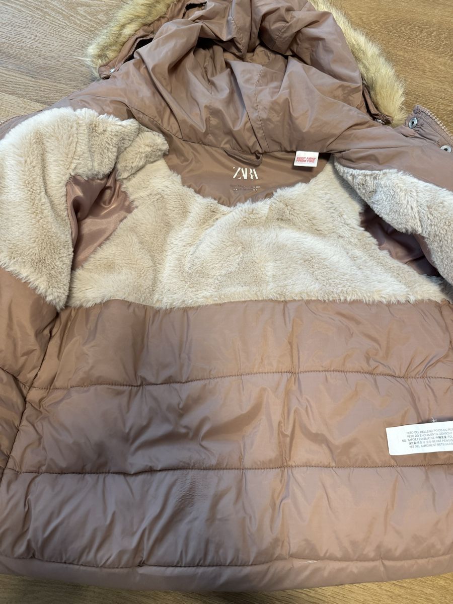 Zara Giacche & Cappotti: Daunenjacke von Zara Grösse 104 – Usato da Zug venduto da dani1529 1